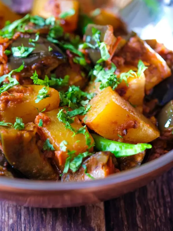 Aloo Baingan - Curry de pomme de terre & aubergine