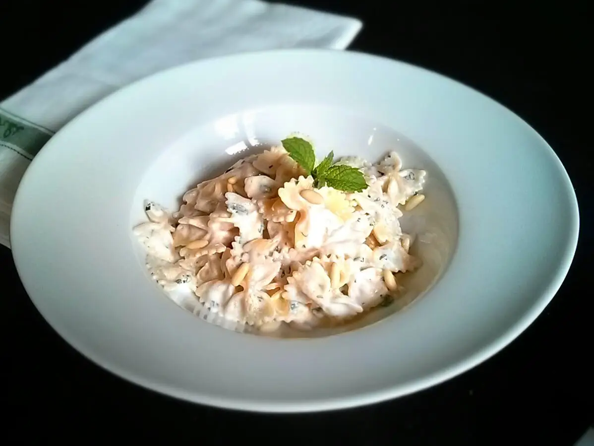 Les pâtes : Farfalle à la menthe et ricotta